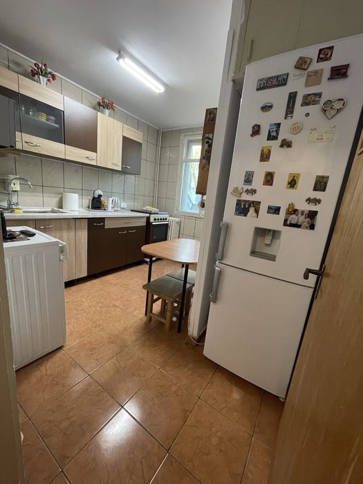 De inchiriat apartament 2 camere decomandat, str. Huedin,sector 4 !!!