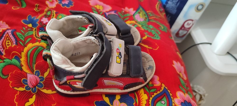 Ортопиядиялық аяқ киім сатылады