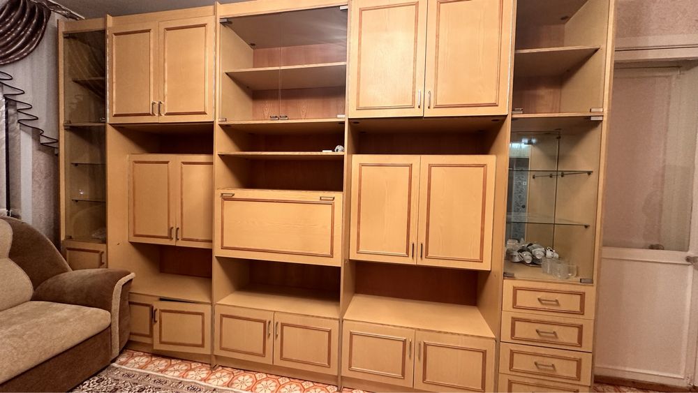 Шкаф Б/У Бальшой