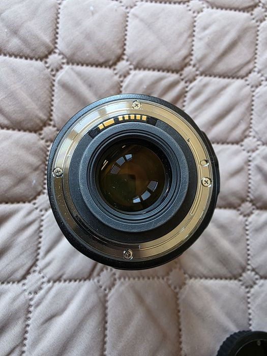 Canon EF-S 17-55mm 2.8 IS USM