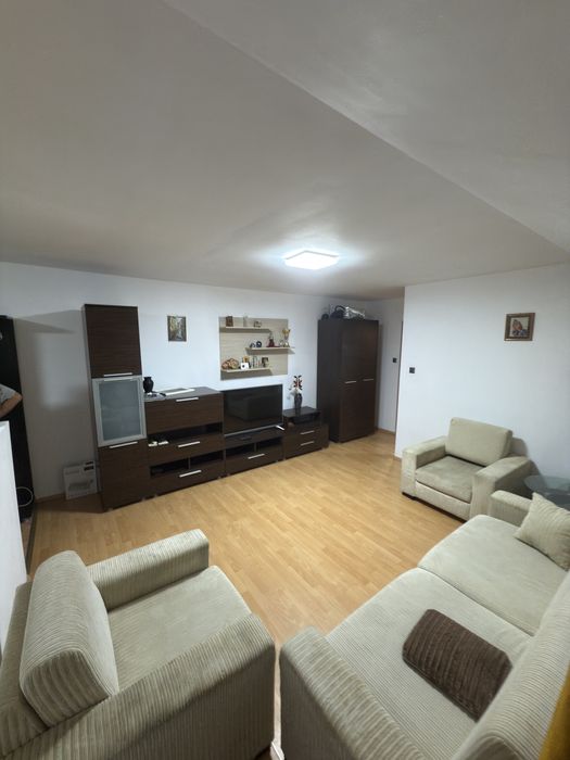 Apartament de inchiriat