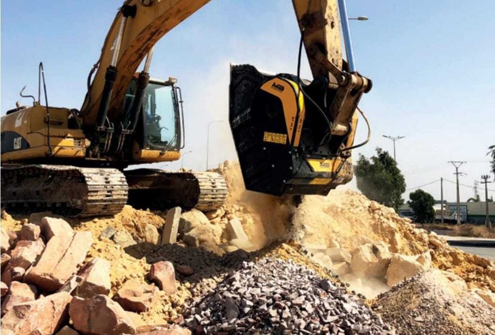 Concasoare MB CRUSHER BF90.3 S4 pt Excavator 21-32 Tone