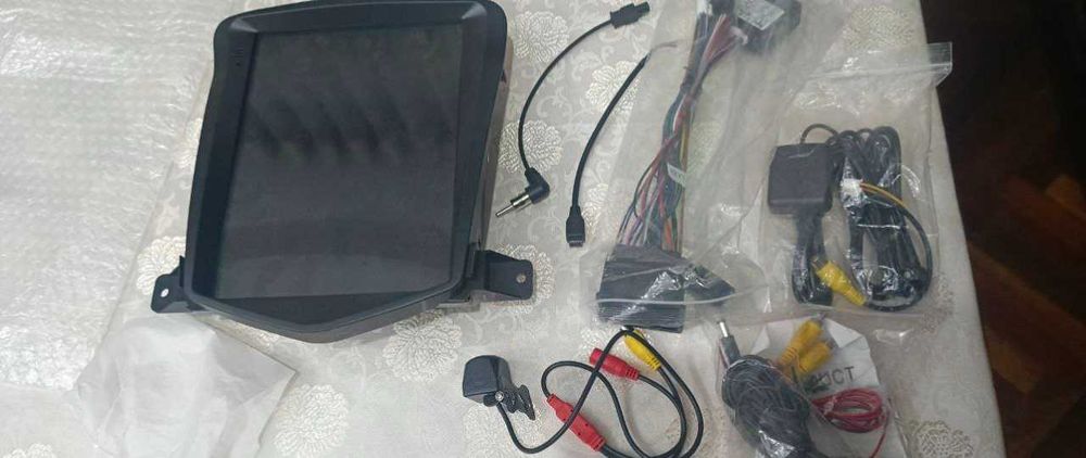 Tesla монитор Chevrolet  Cruze