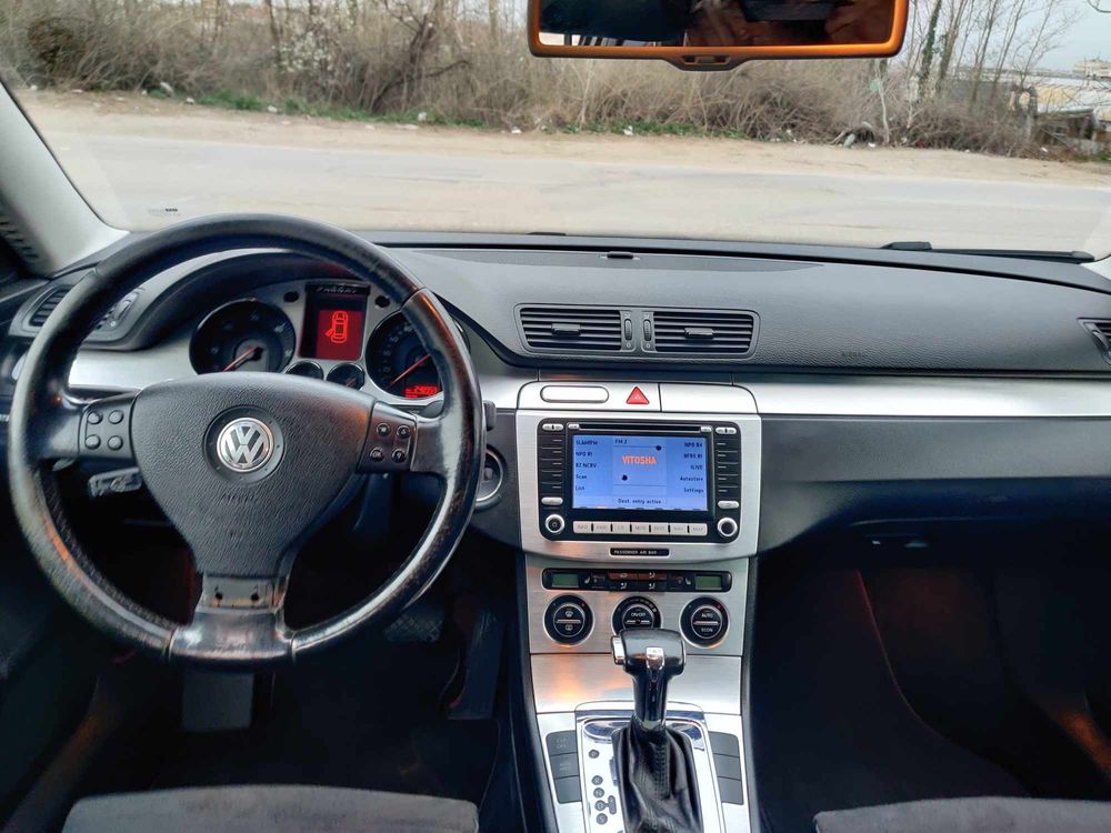 Продава се Volkswagen Passat B6 2.0TDI DSG 170кс HighLine