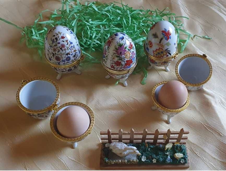 Deco de Paște: Suport ouă porțelan 5 buc. +  un mic cadou pentru decor