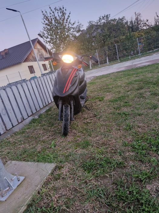 Vând scuter 49 CC