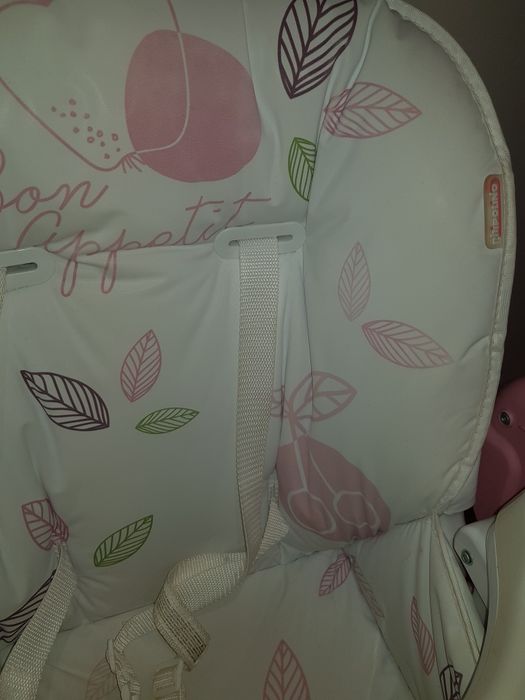 Розов стол за хранене Chipolino