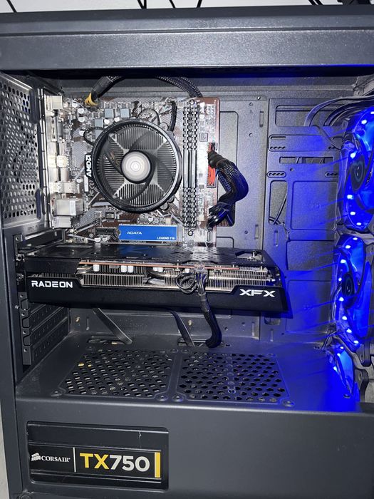 Vand PC Gaming Ryzen 5 5600, Rx 6600XT, 16GB Ram, SSD