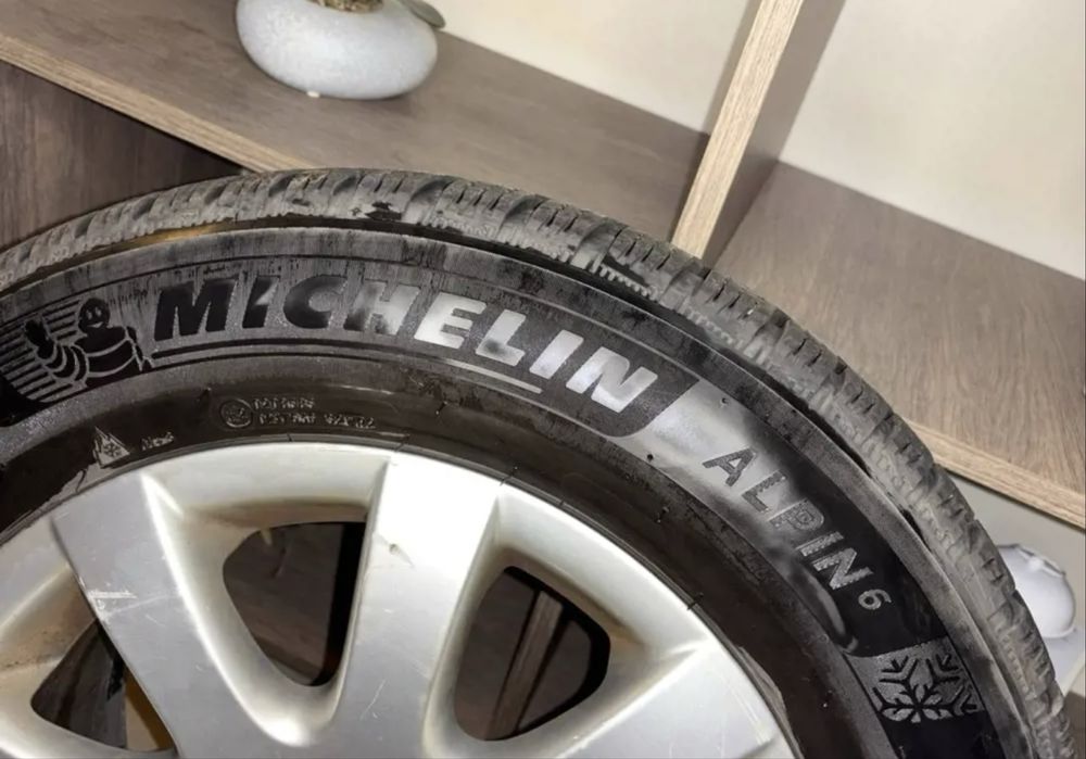 Jante + Anvelope de Iarna Michelin