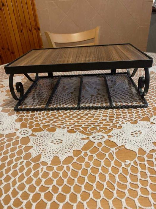 Стенна етажерка от ковано желязо* Стабилна* Атрактивен дизайн