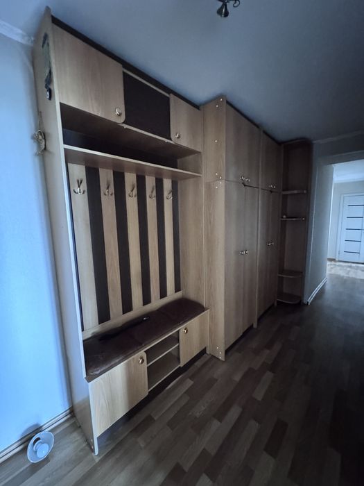 Отдам даром шкаф прихожей