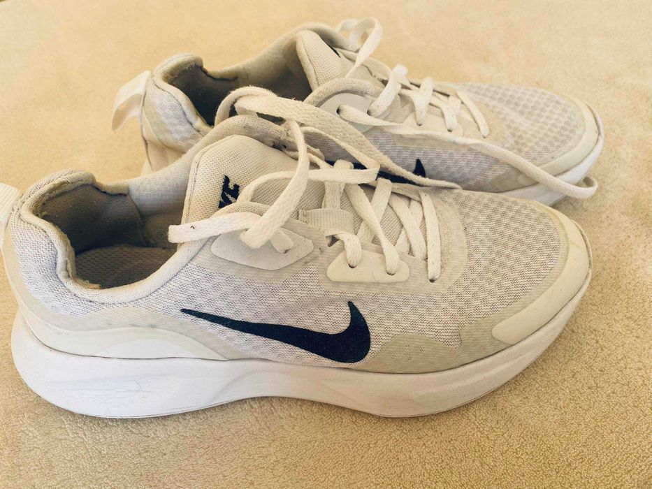 Маратонки Air Jordan Retro Air Force 1 Air Max 270 Air Max SC adidas