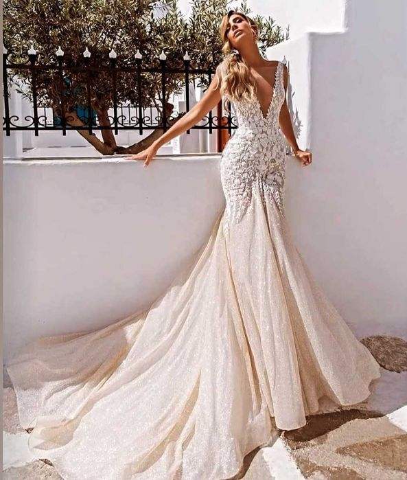 Rochie mireasa sirena