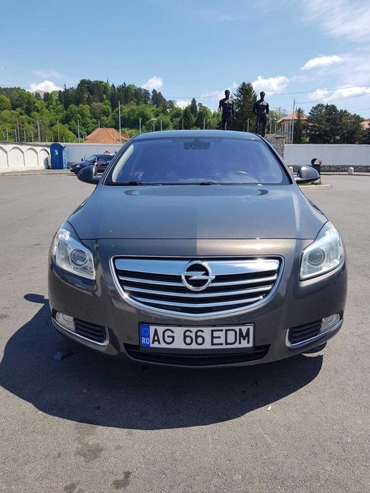 Opel Insignia 2.0 BiTurbo 4x4 195cp