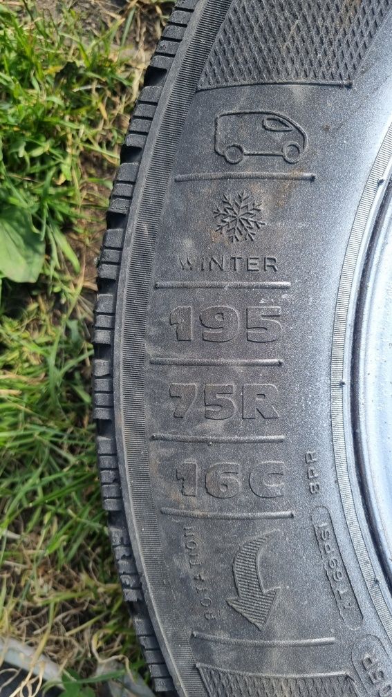 Резервна гума ИВЕКО/IVECO 195/75/16С 04г