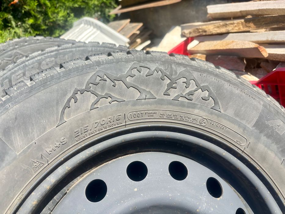 Гуми + железни джанти