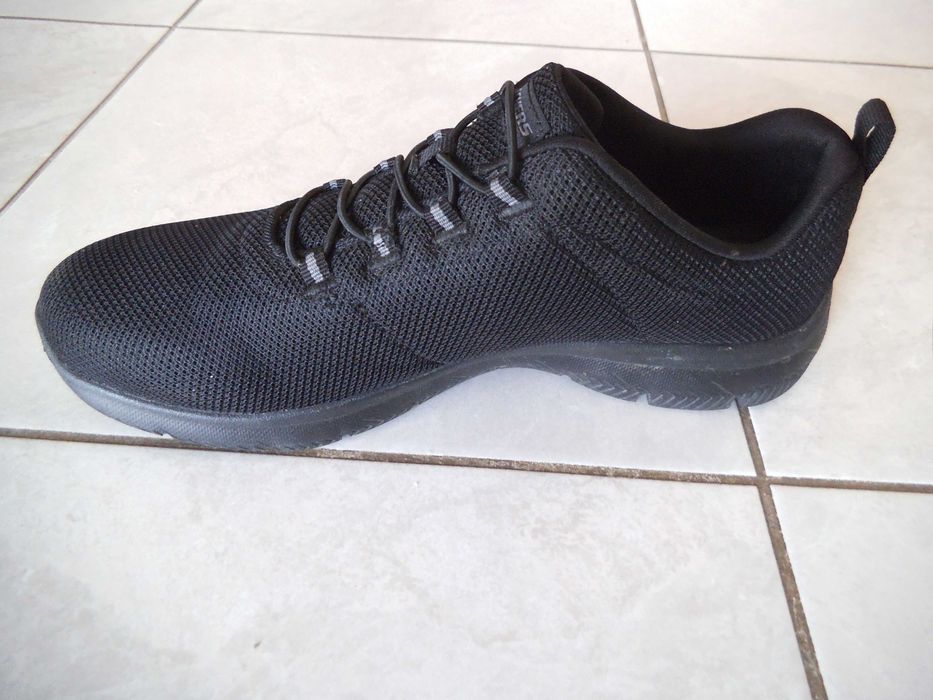 Дамски спортни обувки Skechers