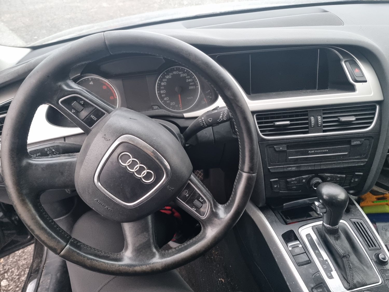 Audi a4 b8 2.0tdi 143 avtomat на части