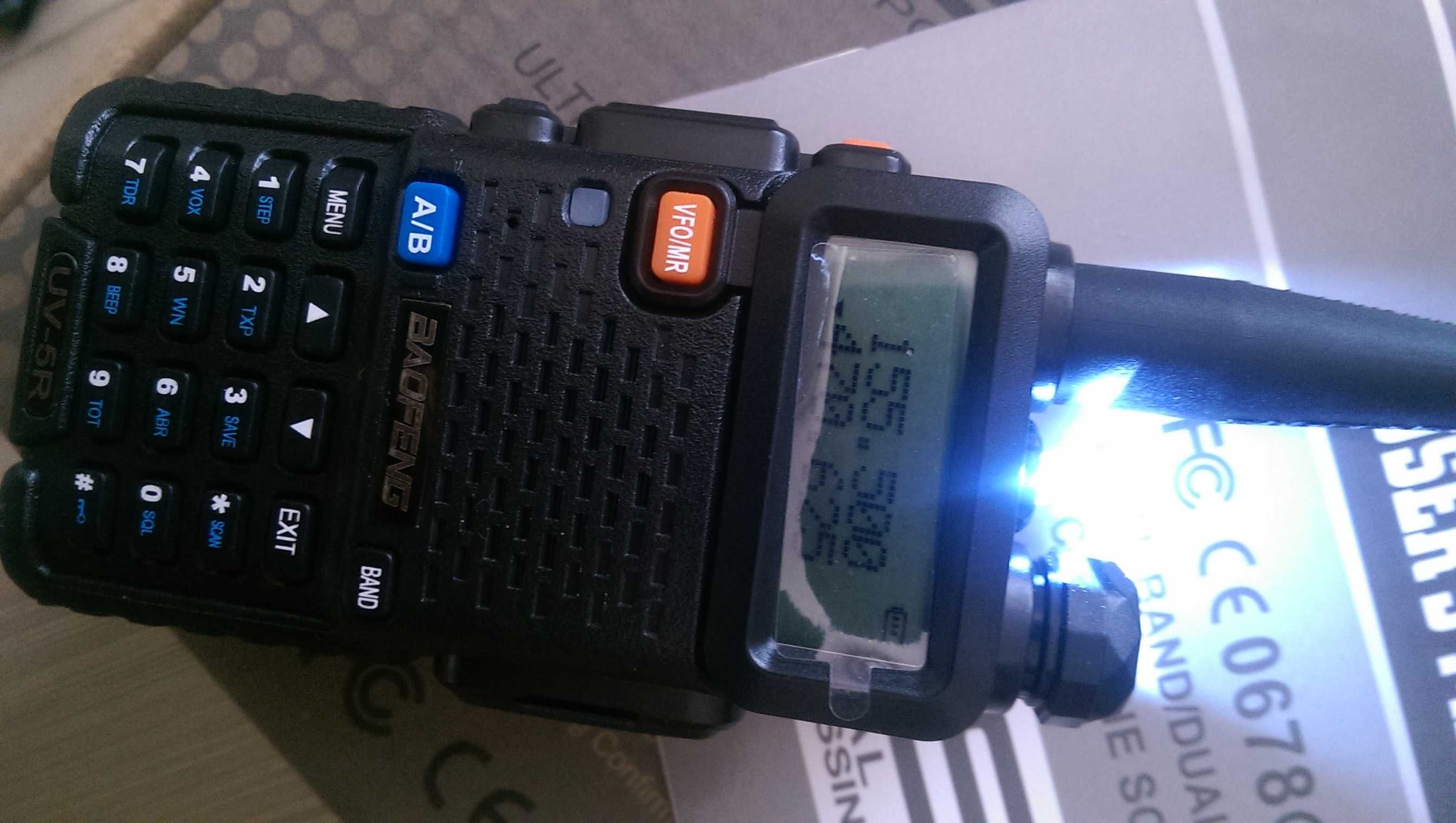 Нова Baofeng UV-5R 8W 5000mah Модел 2025 Мощна Двубандова Радиостанция
