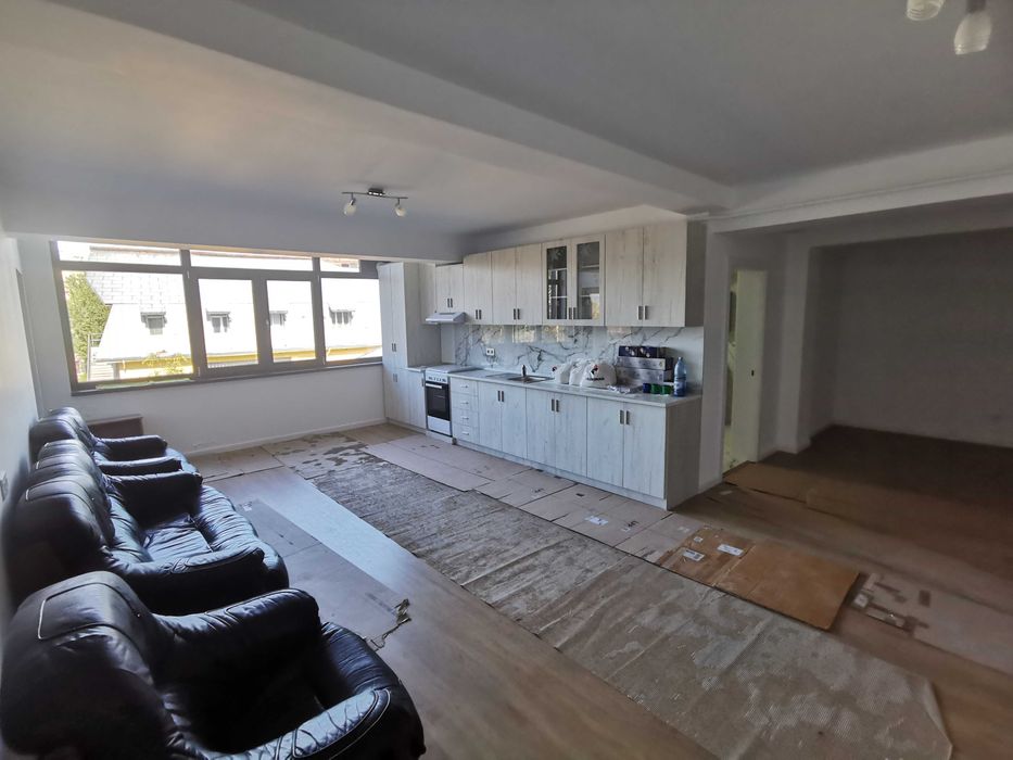 Inchiriez Apartament (Birouri)