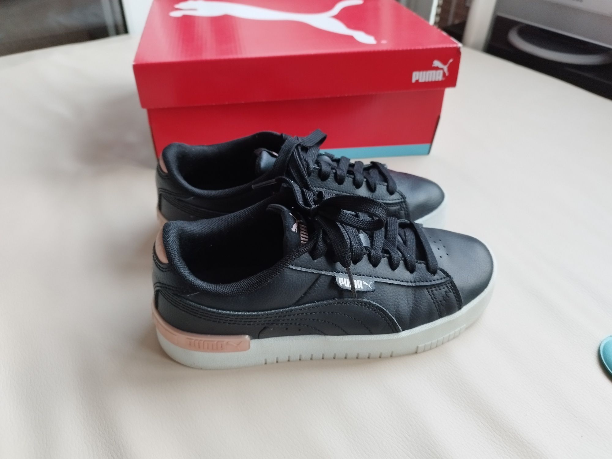 Jordan , Puma, Nike AIR FORCE 1 , Nike бели