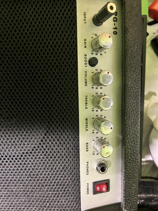 Amplificator chitara functional