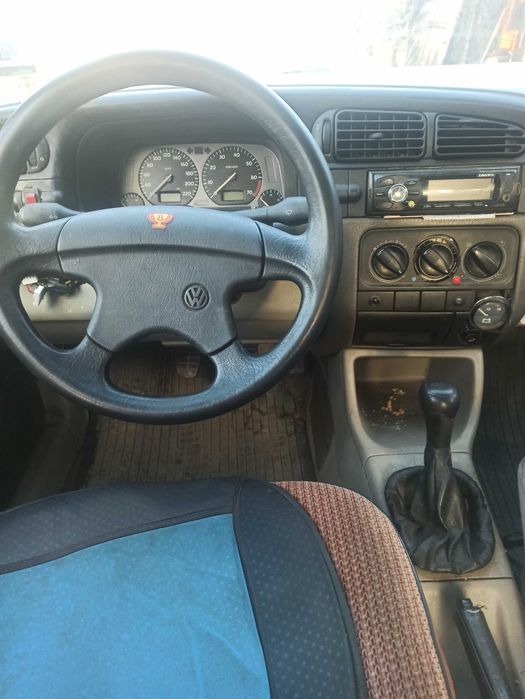 Фолксваген Венто 1,6