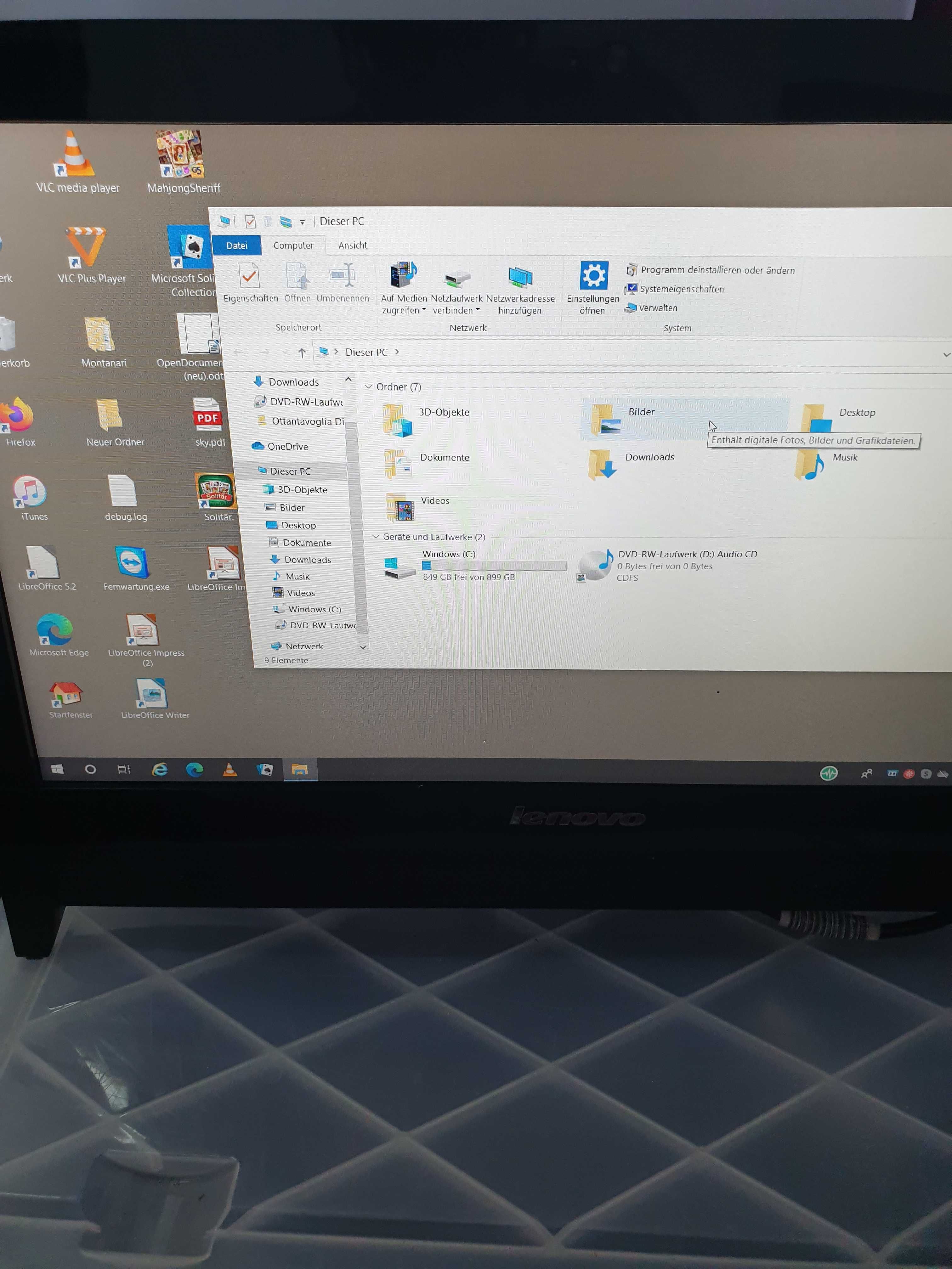 Настолен компютър Lenovo 2в1 19.5 инча