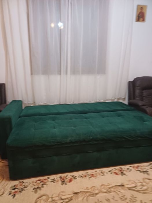 Vând canapea extensibila