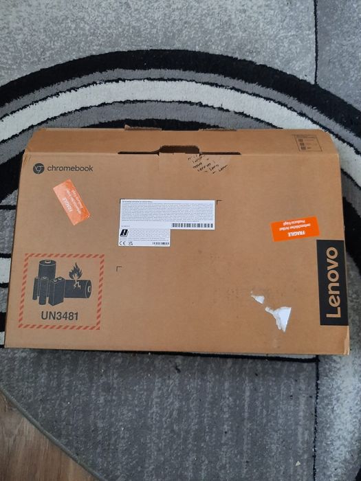 Vând laptop Lenovo Chromebook