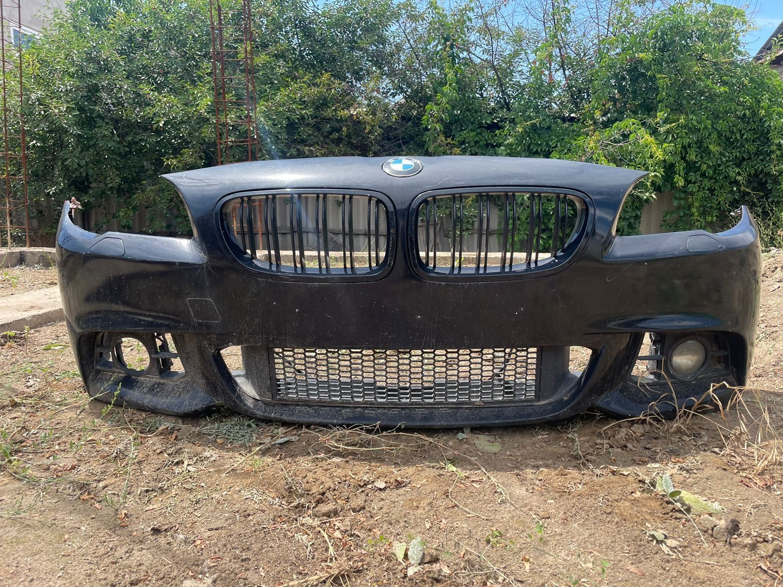 Бампер на БМВ F 10