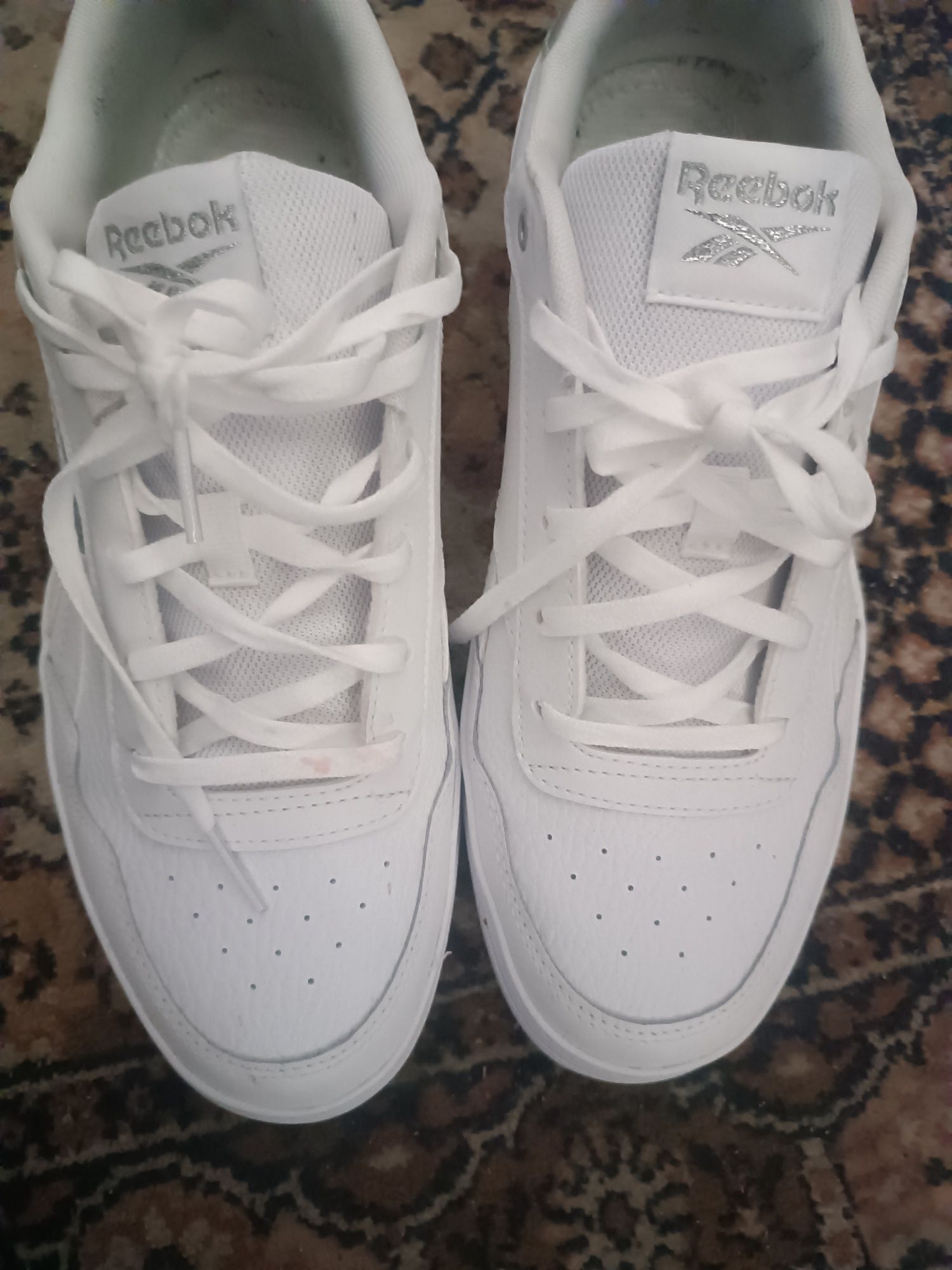 Reebok Бели дамски маратонки