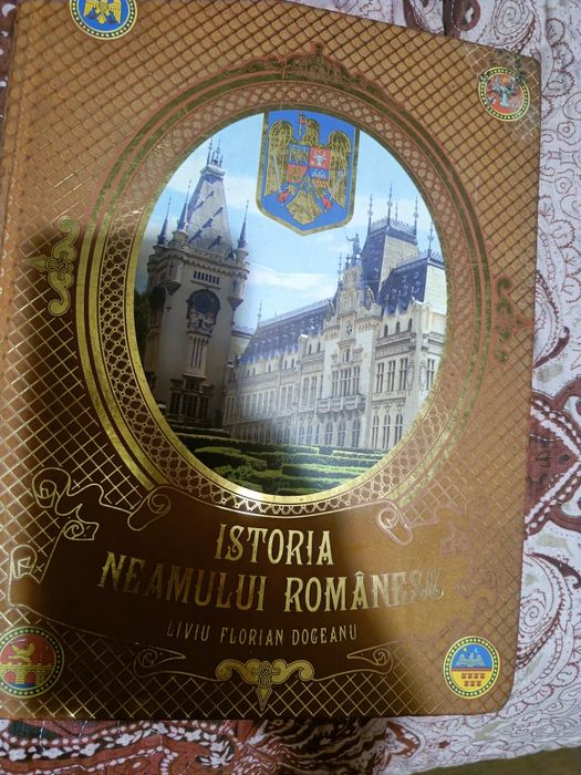 Vand cărți in stare buna