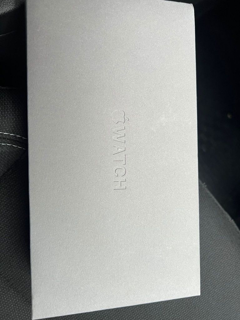 Vând Apple Watch ultra 2 49mm