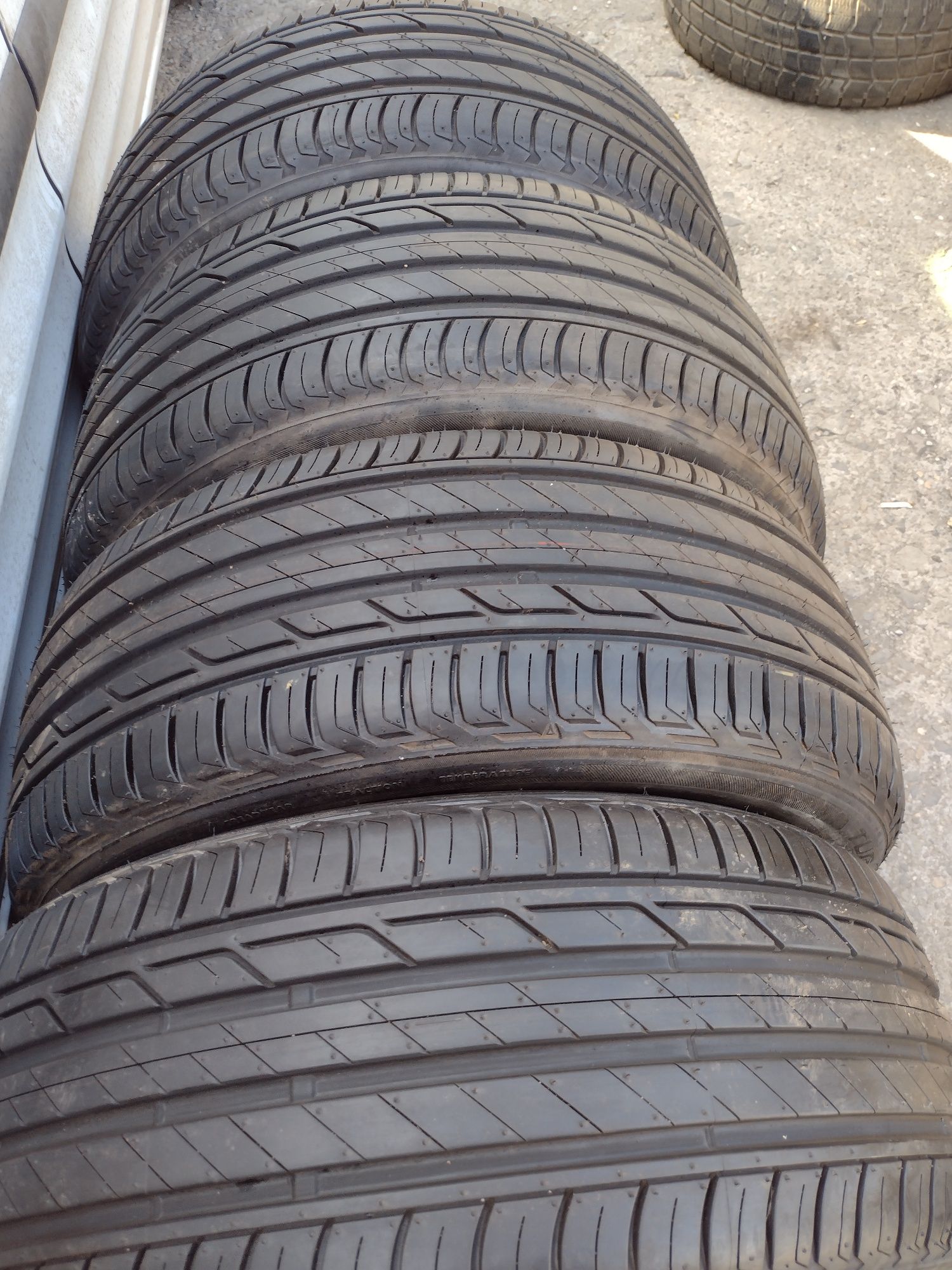 Нови 4бр.215/50/18  Bridgestone T001 dot0820