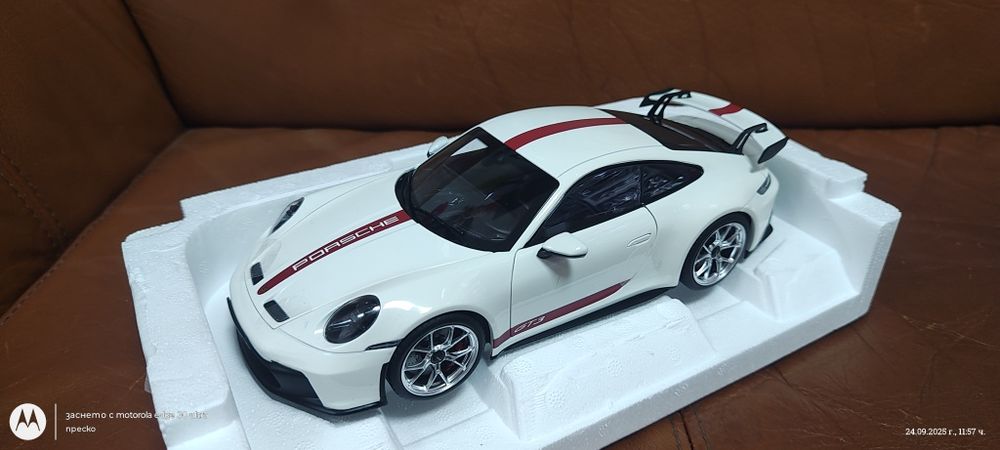Колекционерски колички Porsche 1:18