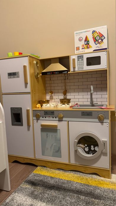 Детска кухня дърво