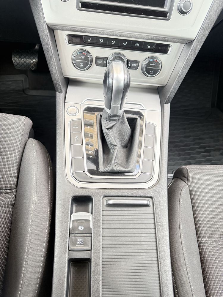VW Passat Variant 2.0, DSG, 150к.с. Blue motion