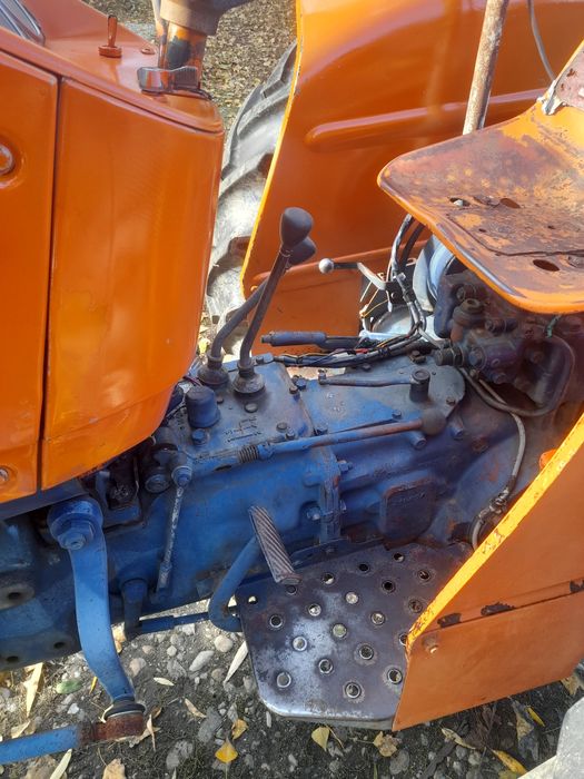 Tractor fiat 550