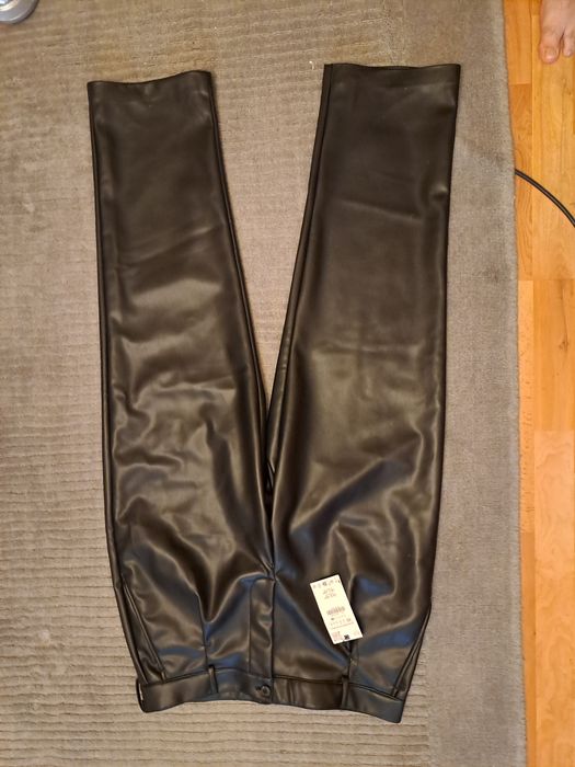 Pantaloni Zara  piele eco.,model Balmain,46