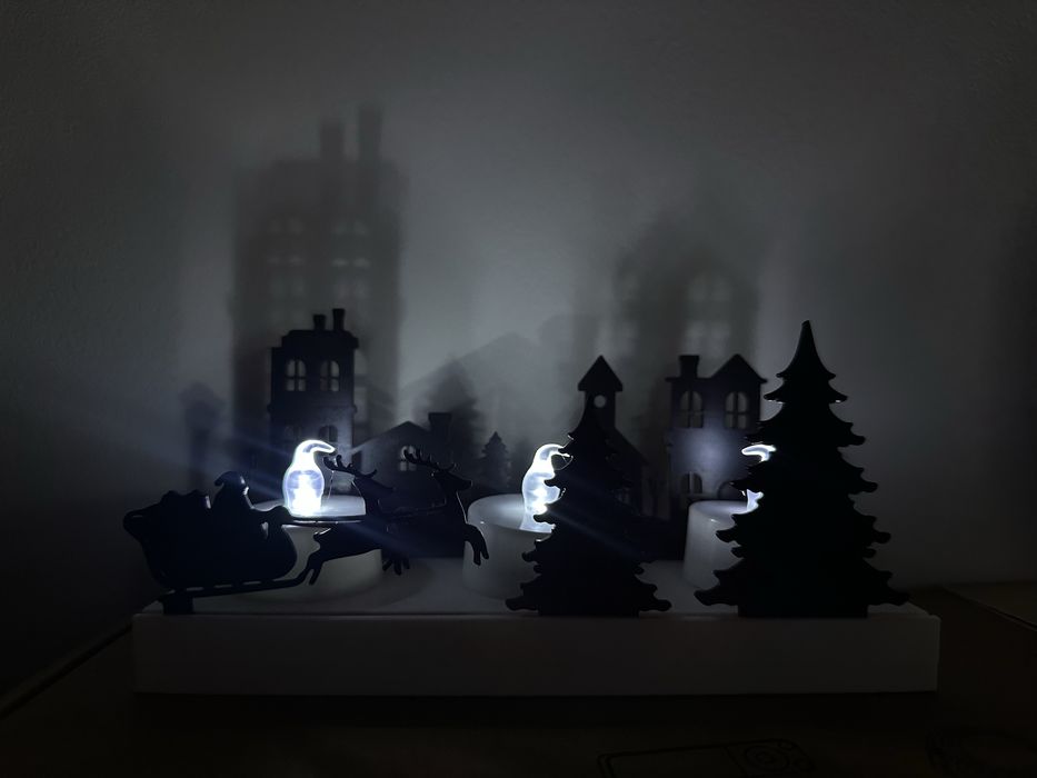 Коледно градче с лед свещички