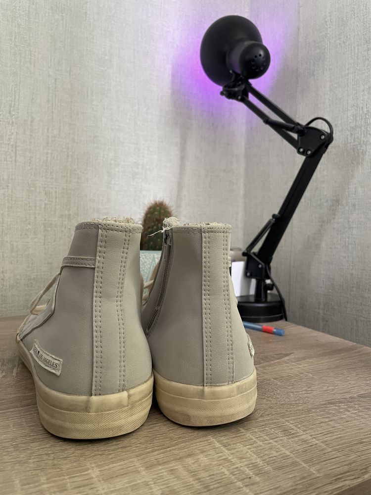 Обивки GUESS