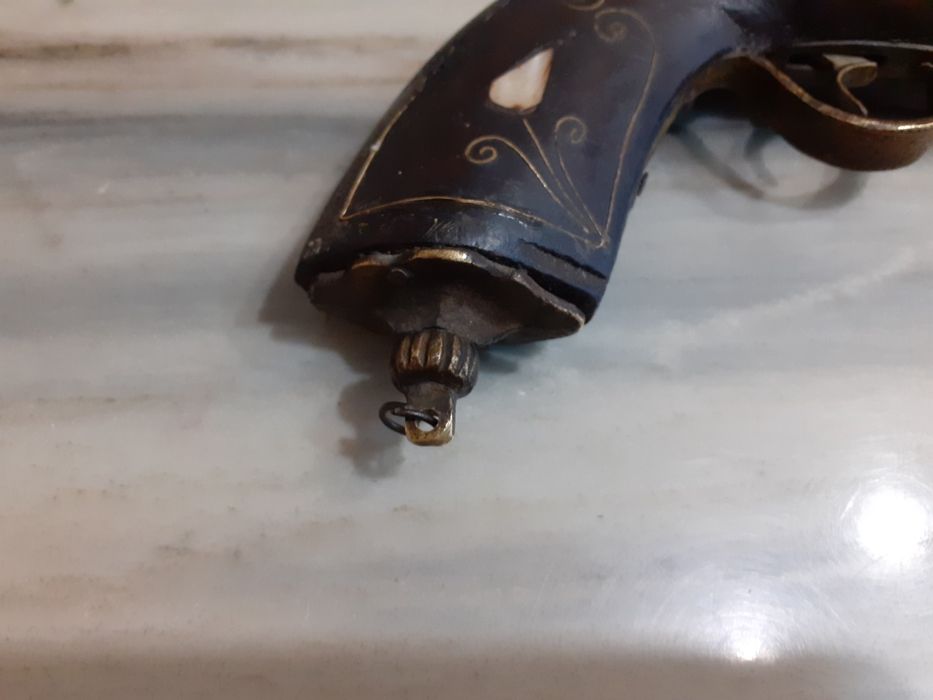 Красив кремъчен пистолет,пищов