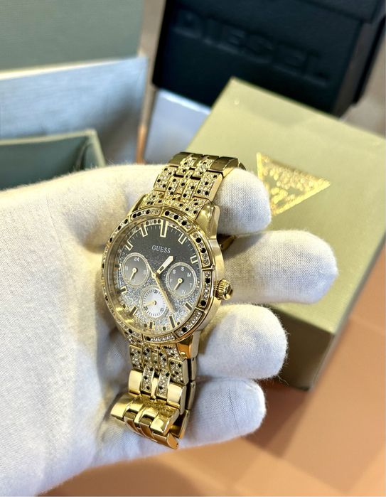 Дамски часовник GUESS GW0365L2 намален