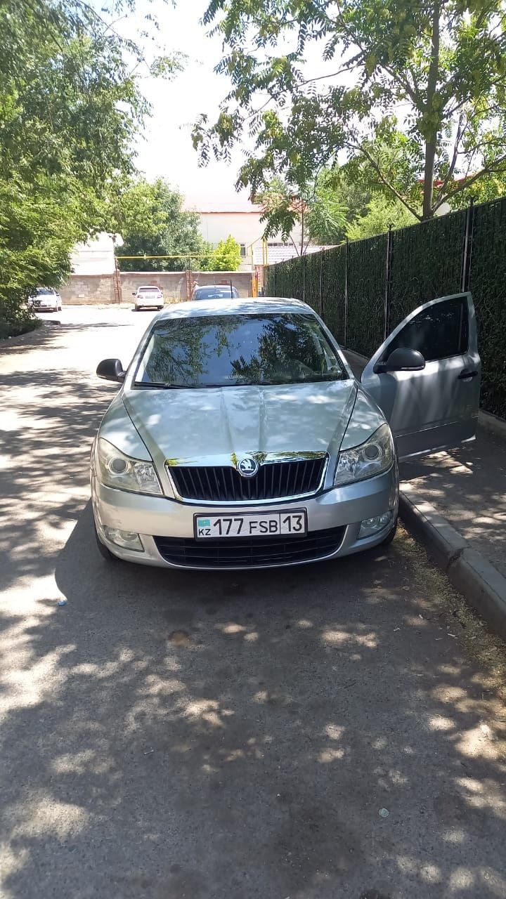 Автомобиль  Skoda