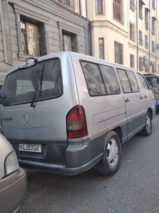 istana moshina sotiladi