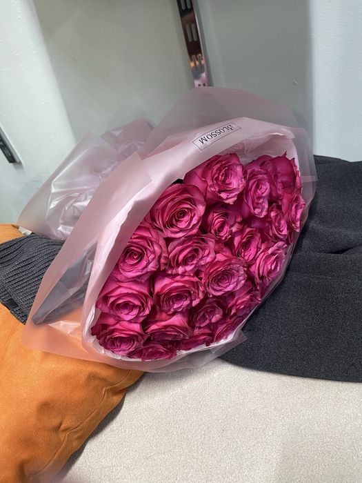 Цветы 25 роз 10000тг