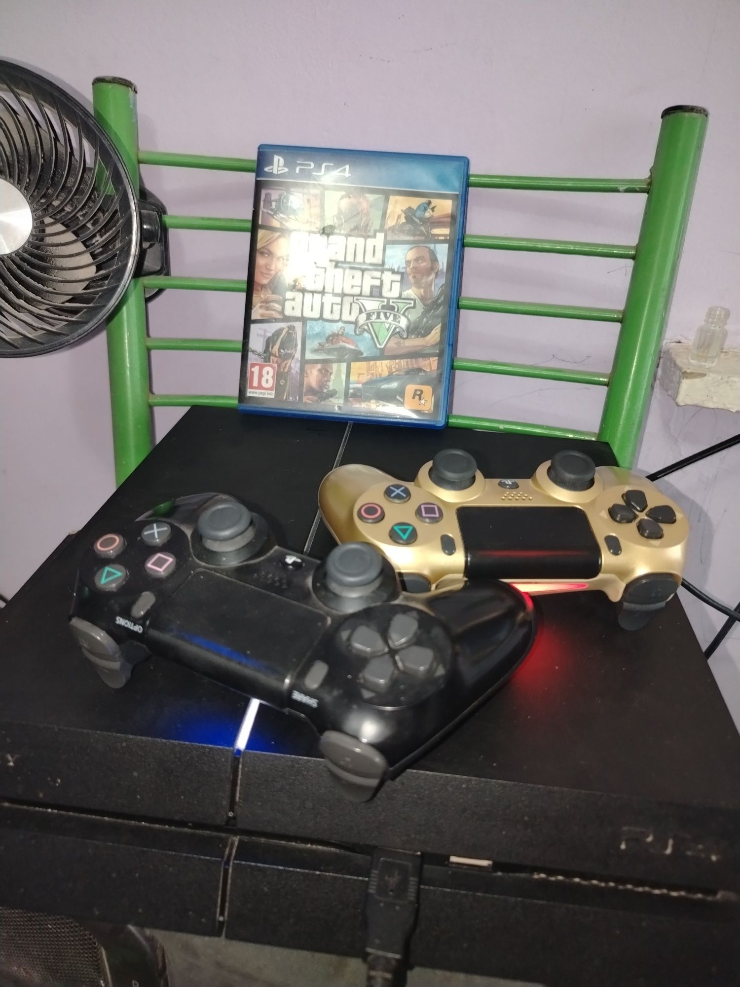 PlayStation IV 4