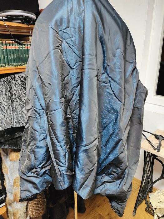 Haina din blana naturala