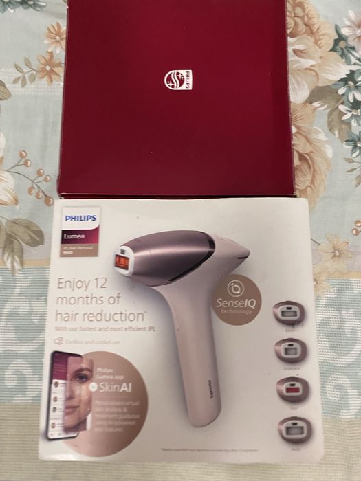Philips Lumea IPL  Hair Removal 9900
